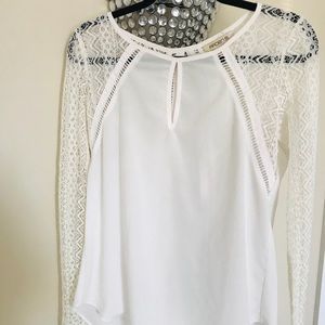 Arden B lace sleeve blouse